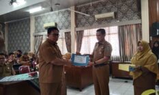 Pesisir Selatan Raih 9 Penghargaan, Terbaik I Imunisasi Bayi Lengkap Tertinggi di Sumbar