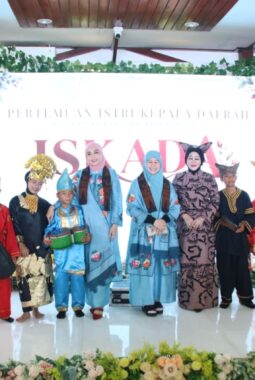 Lisda Hendrajoni Ajak Peserta ISKADA Sumbar Kembali Berwisata ke Mandeh, Dorong Ekonomi Perempuan Pesisir Selatan